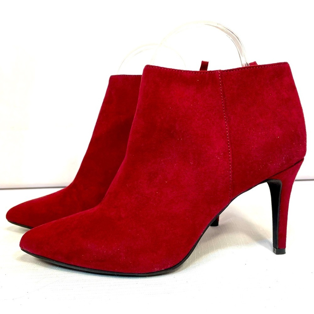 CRANBERRY SUEDE ANKLE BOOTIE WITH 3.5” HEEL by OLD NAVY SIZE 7